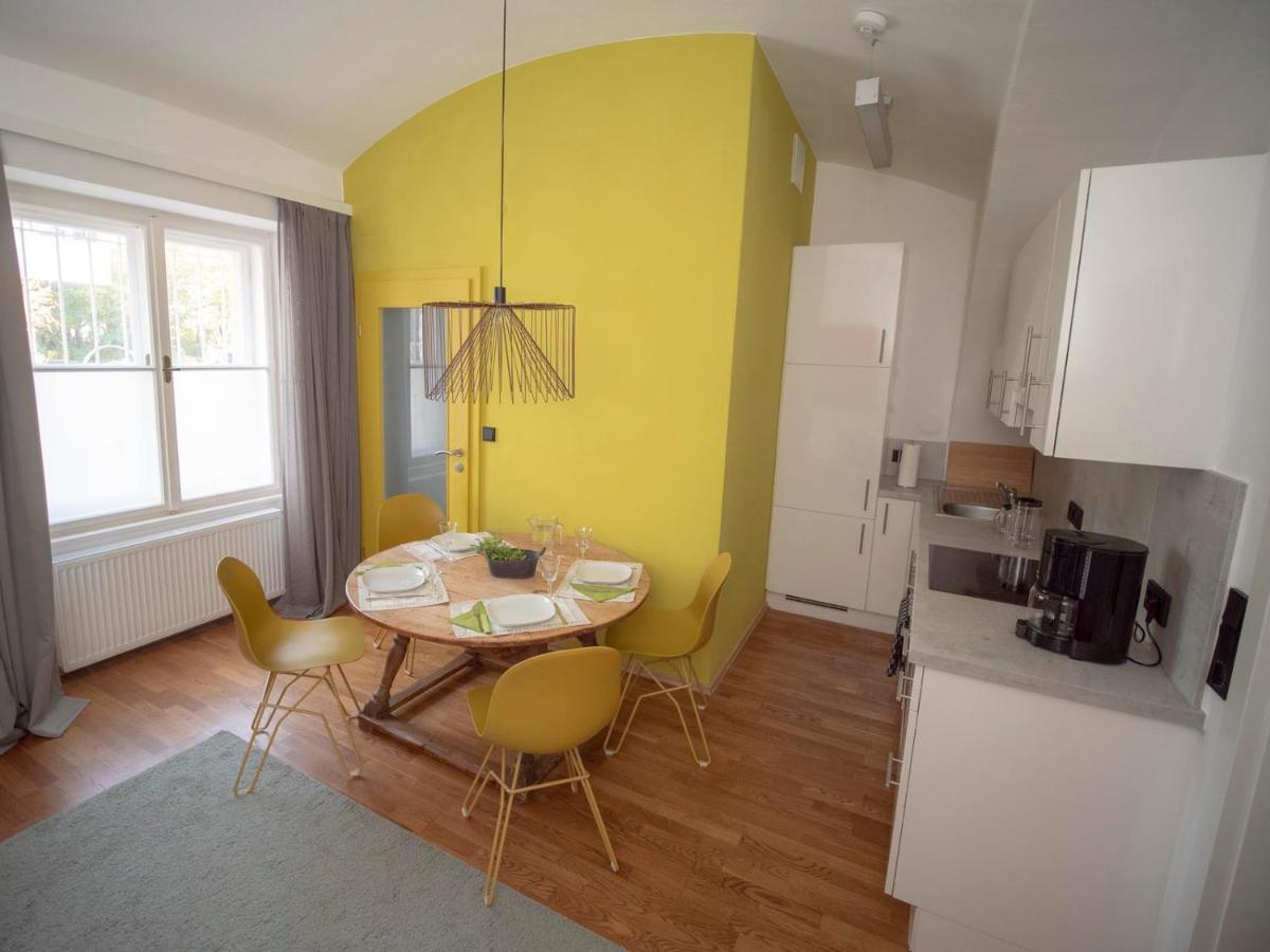 Yellow Flat By Grazrentals With Best Location & Free Parking Εξωτερικό φωτογραφία